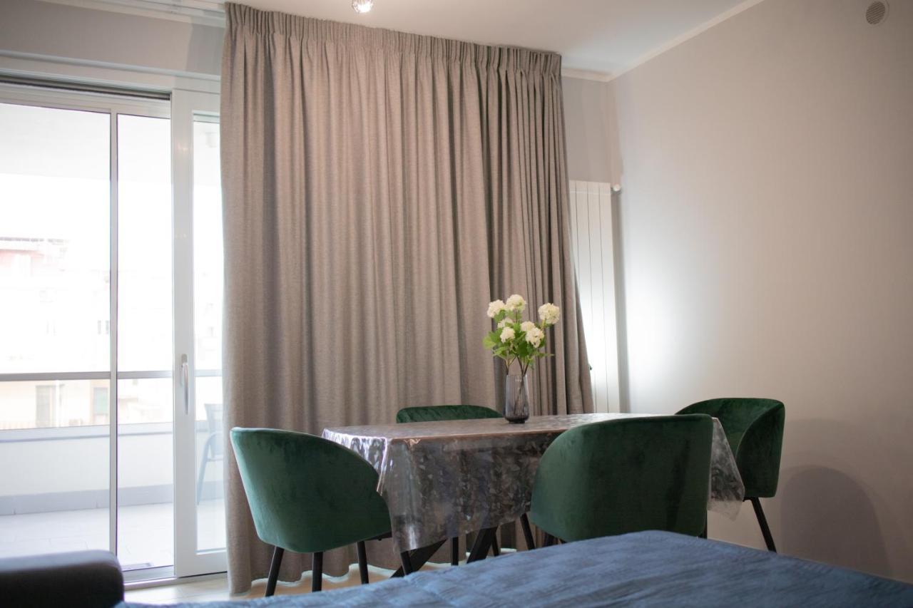 E-Twelve Apartment Napoli Exterior foto